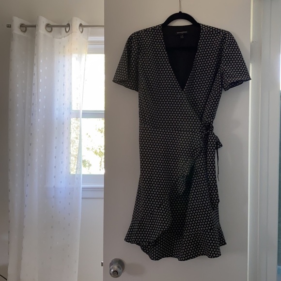 Banana Republic Wrap Dress - Picture 4 of 5
